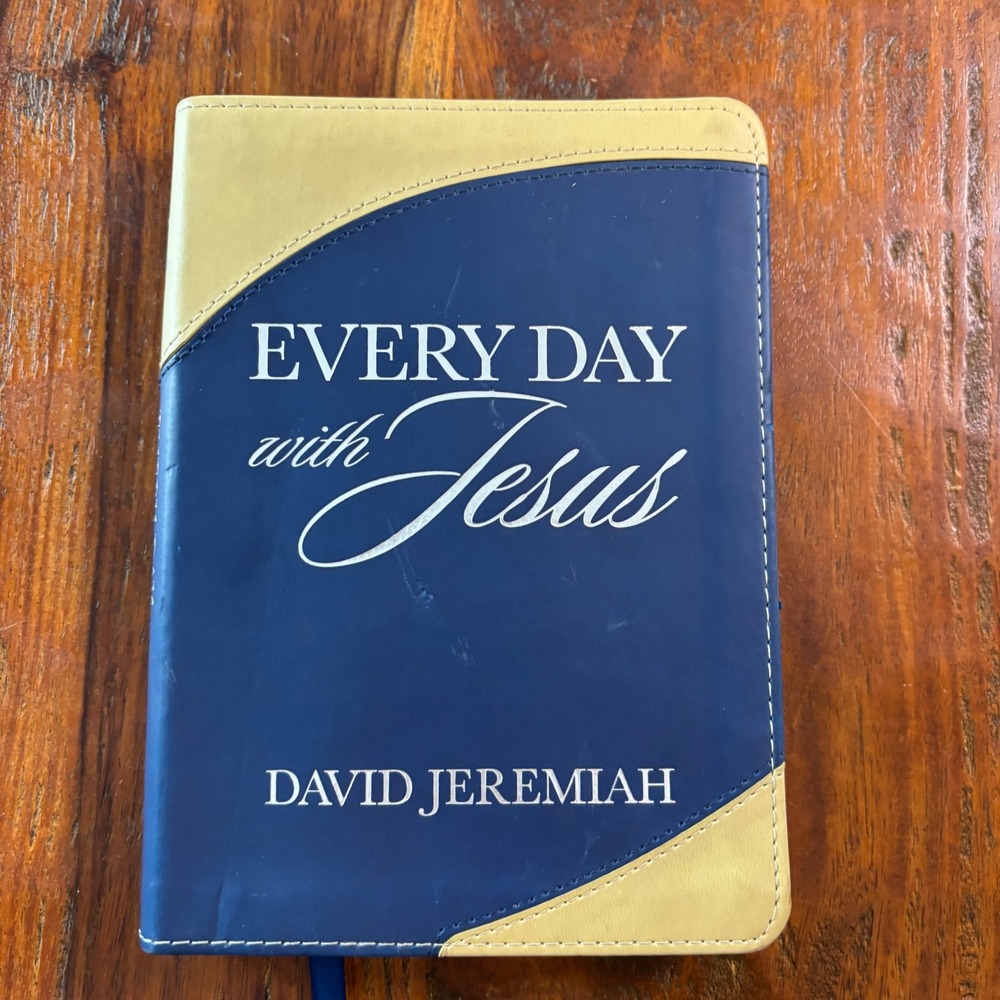 Every Day with Jesus David Jeremiah Daily Devotional Blue Tan Faux Leather 2021